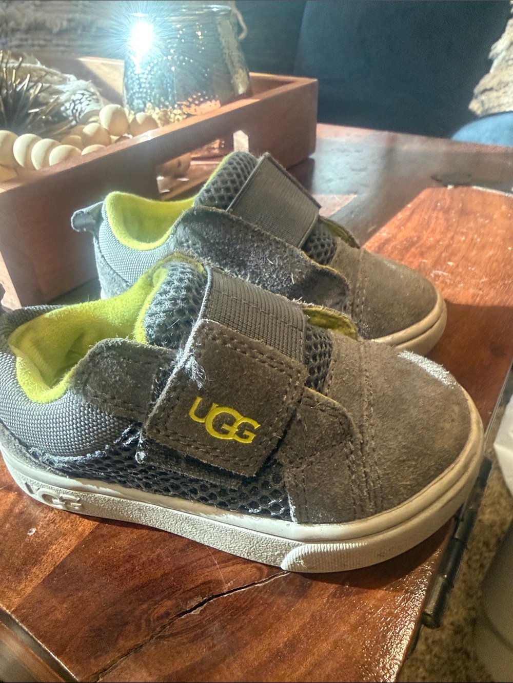 UGG toddler Grey Suede & Mesh Sneakers with Lime Lining - 6